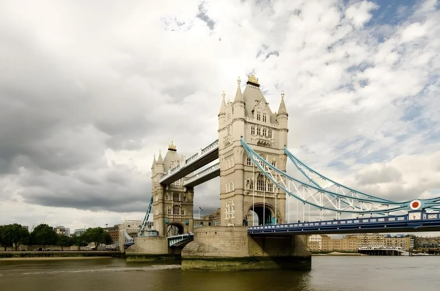 3 Million Pound Luxury Large Tower Bridge Direct Views Sleeps 6 Apartment London